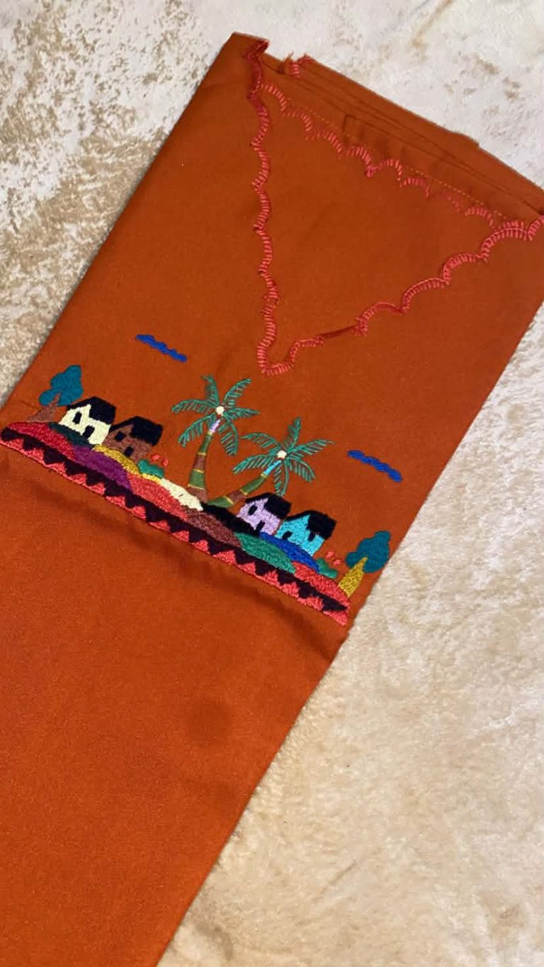 Boubou Madagascar — Modèle Village Marron