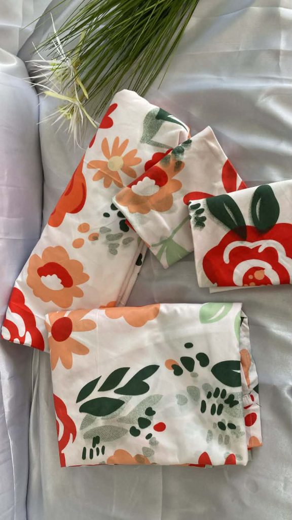 Parure drap housse fleurs oranges