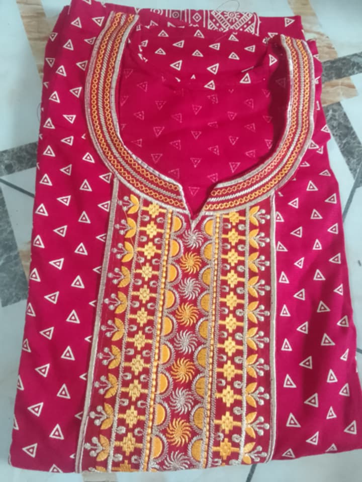 Boubou Rouge Broderies Dorees