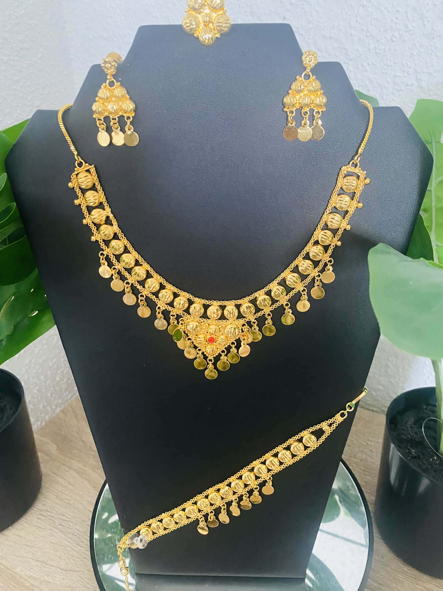 Parure Doree Medaillons