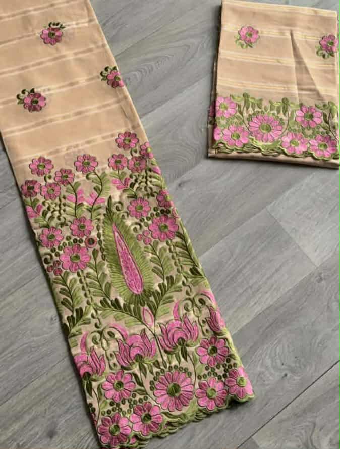 Salouva Beige Fleurs Roses