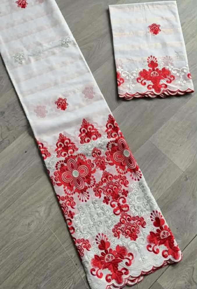 Salouva Blanc Broderies Rouges